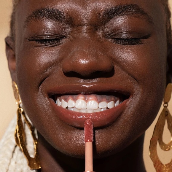 Live Tinted HUEGLOSS® High-Shine Lip Gloss in Brave NWT - Picture 3 of 11